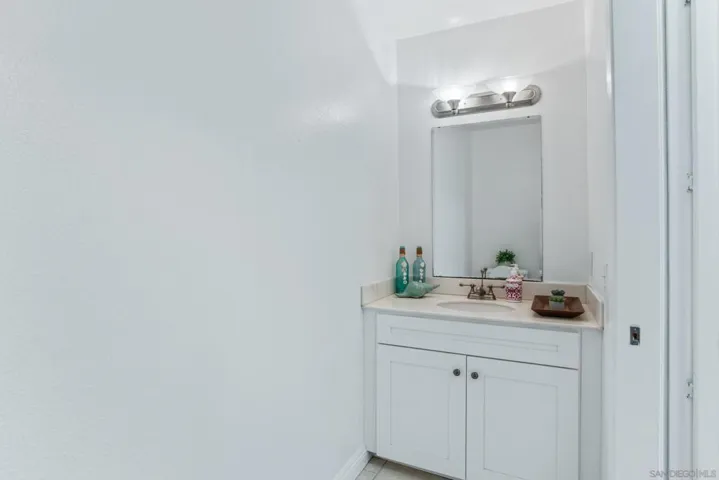 10140 Gayuba Lane, San Diego, California 92124
