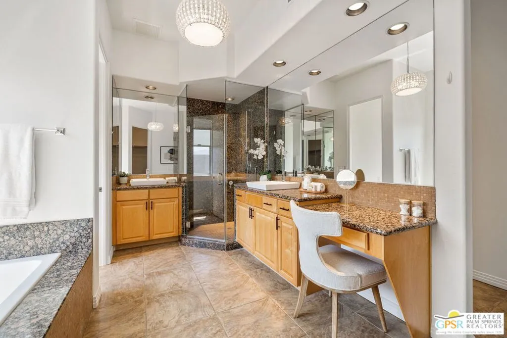 2 King Edward Court, Rancho Mirage, California 92270 home-pic-39