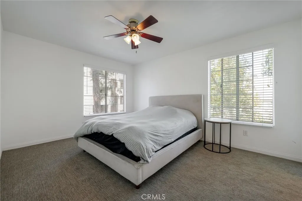 21450 Burbank Boulevard 203, Woodland Hills, California 91367 home-pic-17