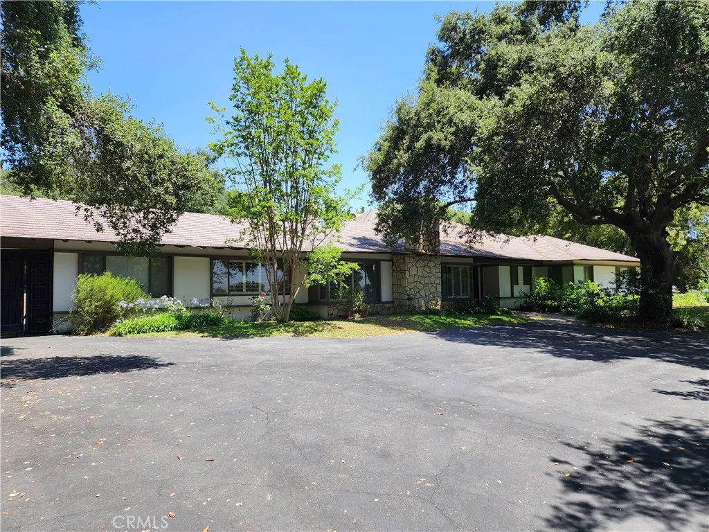 945 Singing Wood Drive, Arcadia, California 91006, 5 Bedrooms Bedrooms, ,4 BathroomsBathrooms,Residential,For Sale,Singing Wood,CV25188740