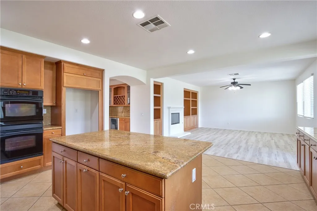 37639 Botanica Place, Murrieta, California 92562 home-pic-17
