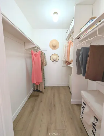 Walk in closet