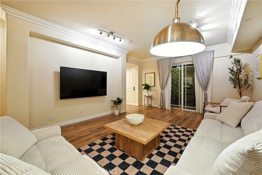 5805 Monterey Rd, Los Angeles, California 90042 home-pic-25