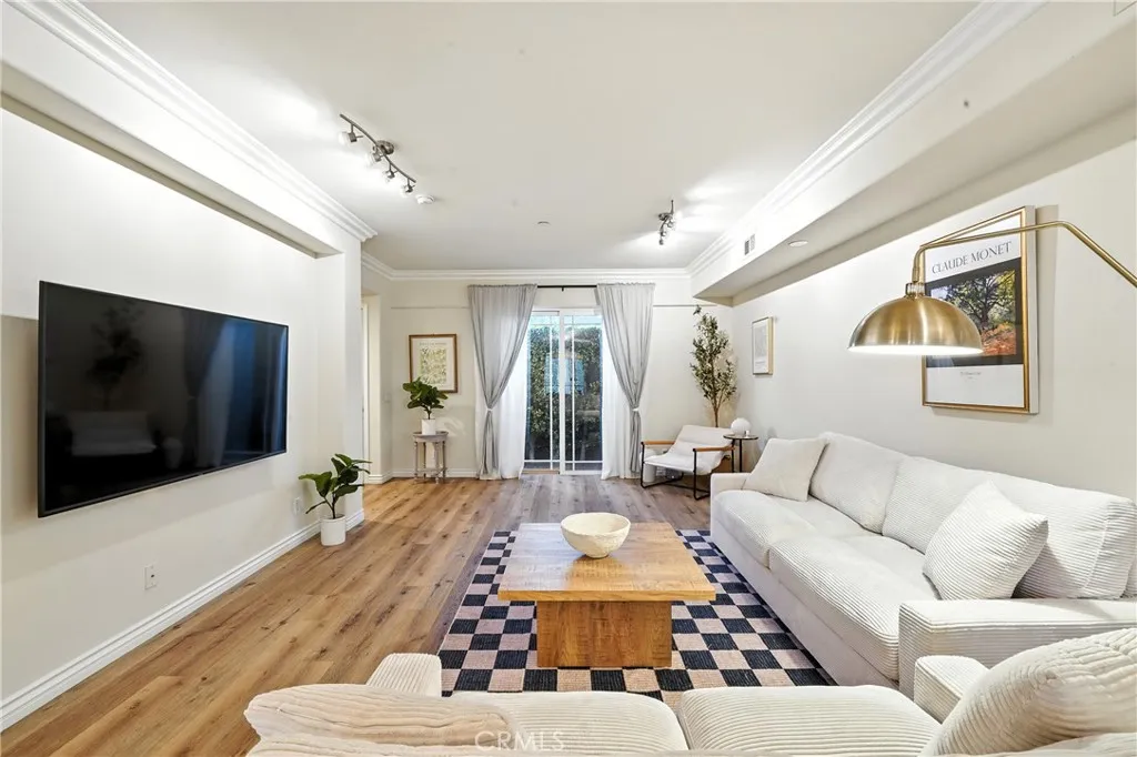 5805 Monterey Rd, Los Angeles, California 90042 home-pic-6