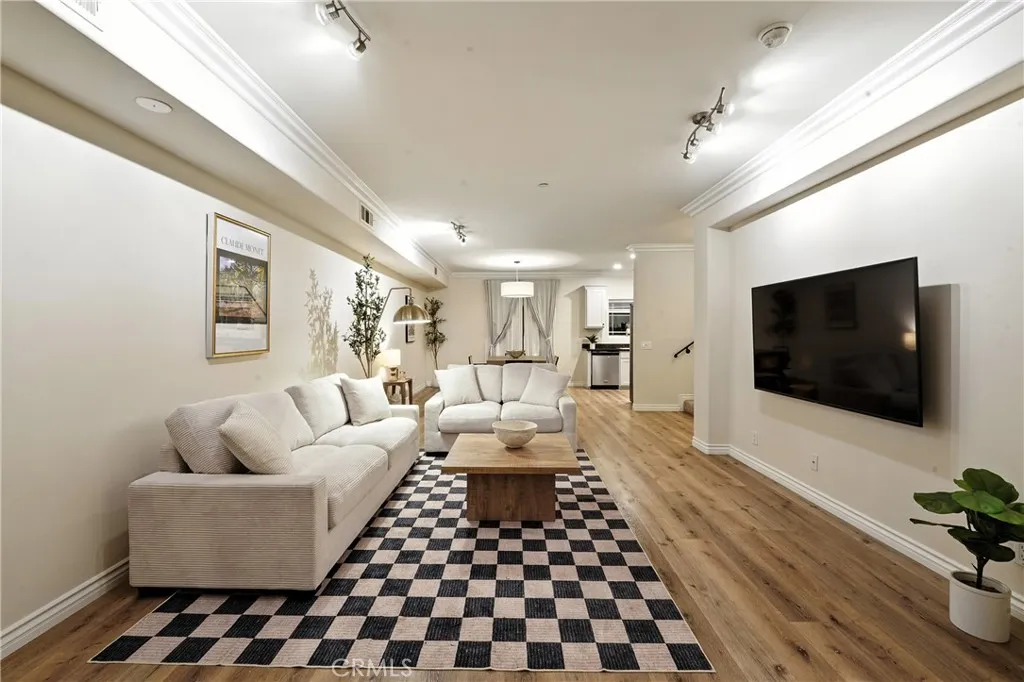 5805 Monterey Rd, Los Angeles, California 90042 home-pic-21