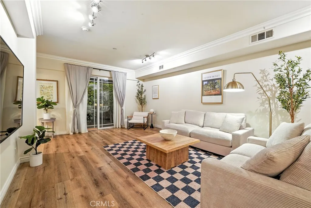 5805 Monterey Rd, Los Angeles, California 90042 home-pic-23