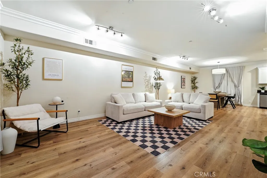 5805 Monterey Rd, Los Angeles, California 90042 home-pic-19