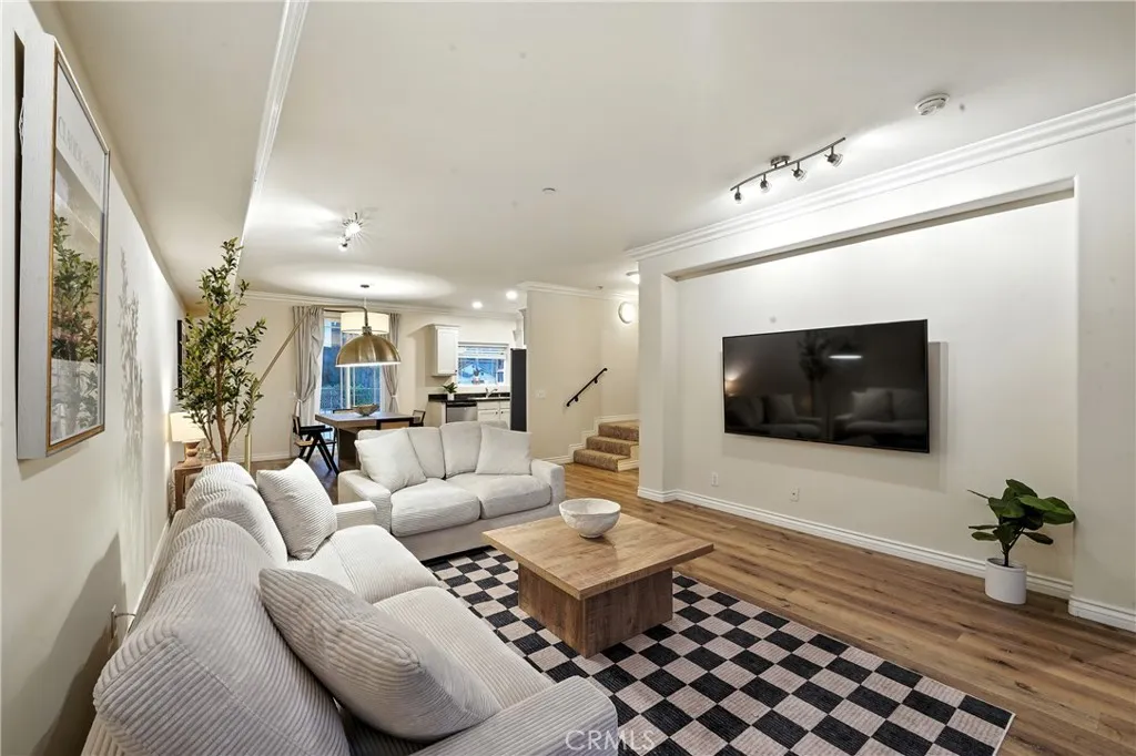 5805 Monterey Rd, Los Angeles, California 90042 home-pic-1