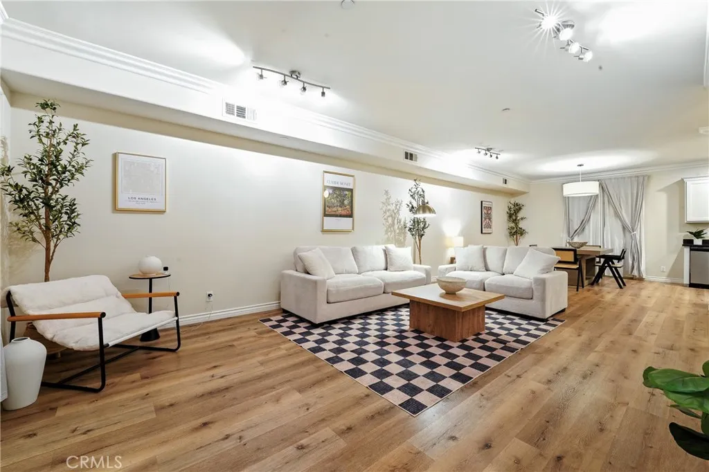 5805 Monterey Rd, Los Angeles, California 90042 home-pic-20