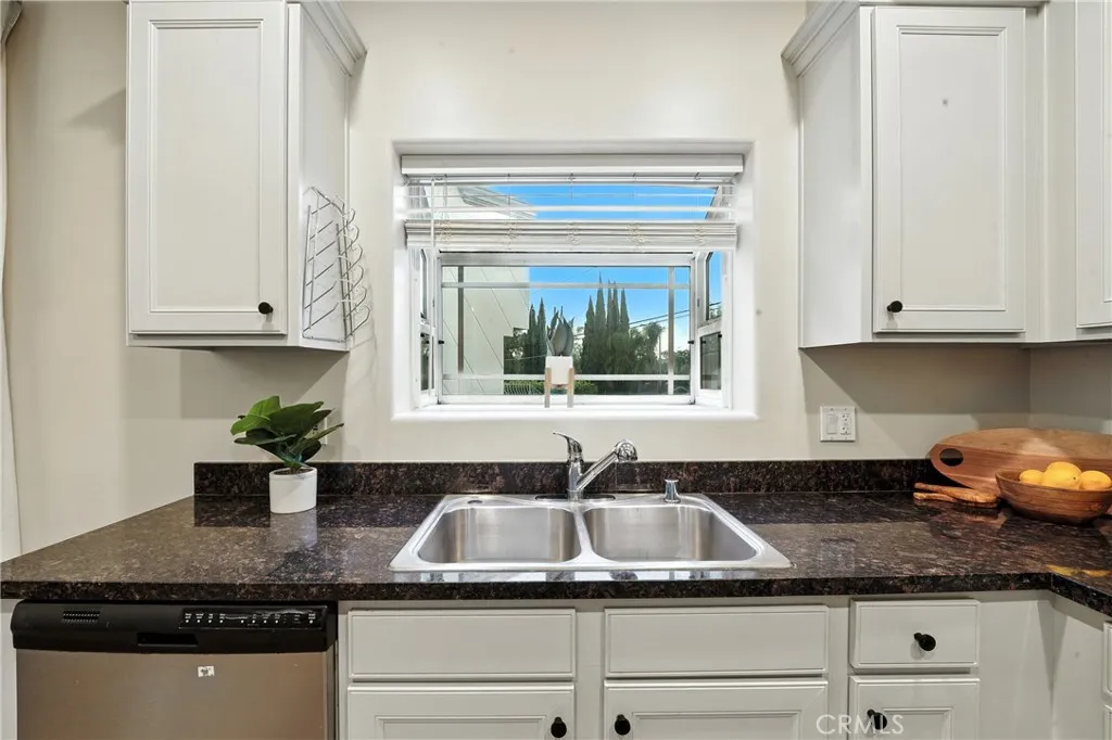 5805 Monterey Rd, Los Angeles, California 90042 home-pic-11