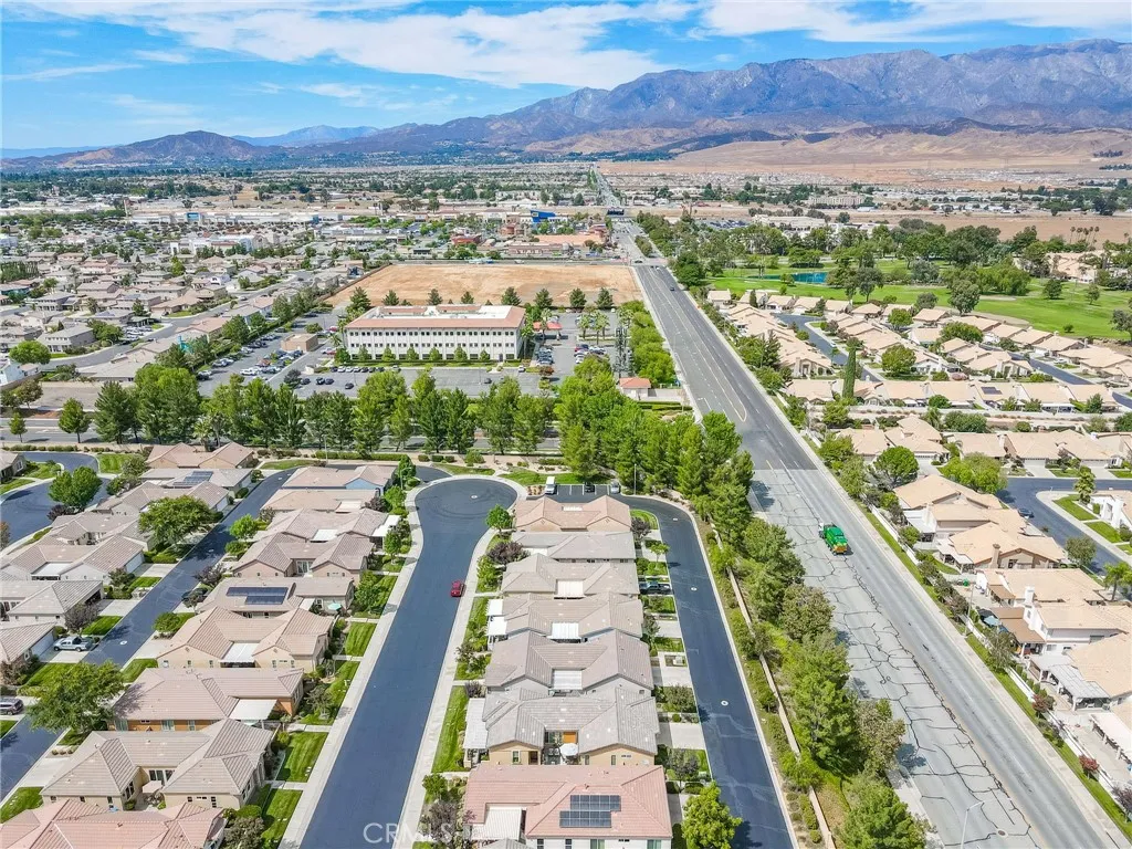 126 Thistle Creek, Beaumont, California 92223 home-pic-48