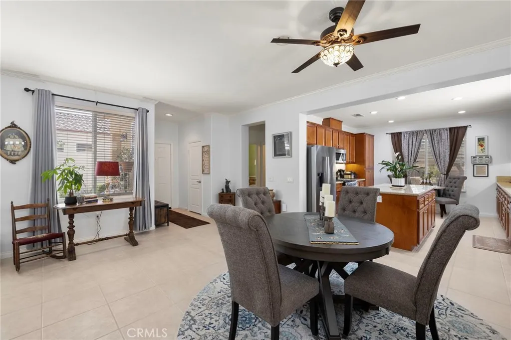 126 Thistle Creek, Beaumont, California 92223 home-pic-7