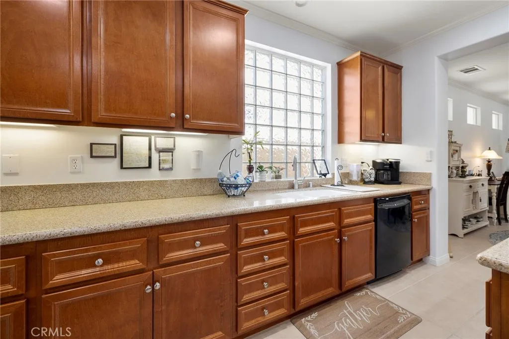 126 Thistle Creek, Beaumont, California 92223 home-pic-24