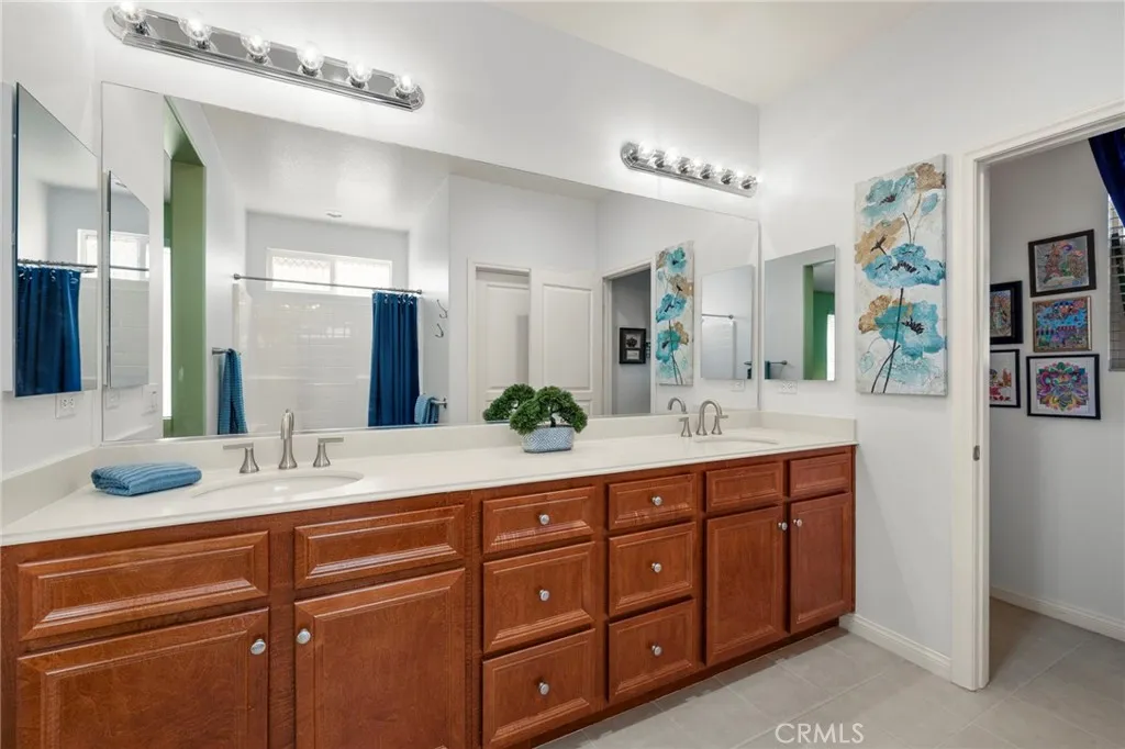 126 Thistle Creek, Beaumont, California 92223 home-pic-9