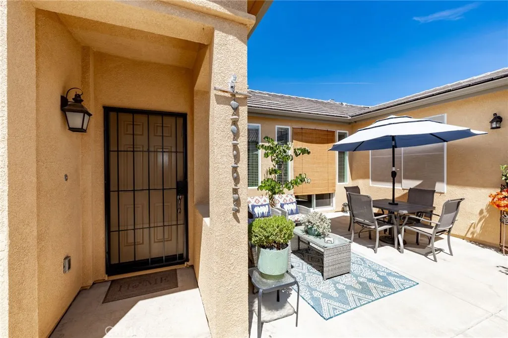 126 Thistle Creek, Beaumont, California 92223 home-pic-13