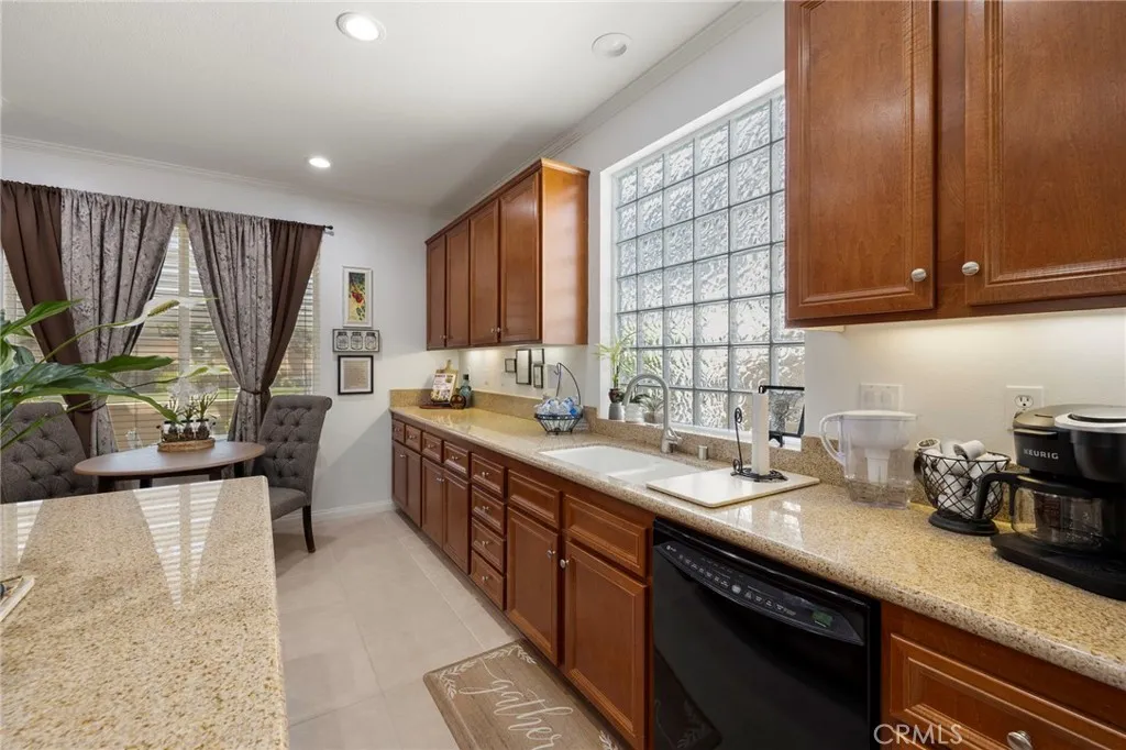 126 Thistle Creek, Beaumont, California 92223 home-pic-1
