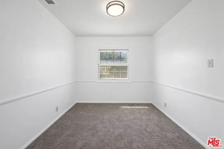 2122 W 102nd Street, Los Angeles, California 90047