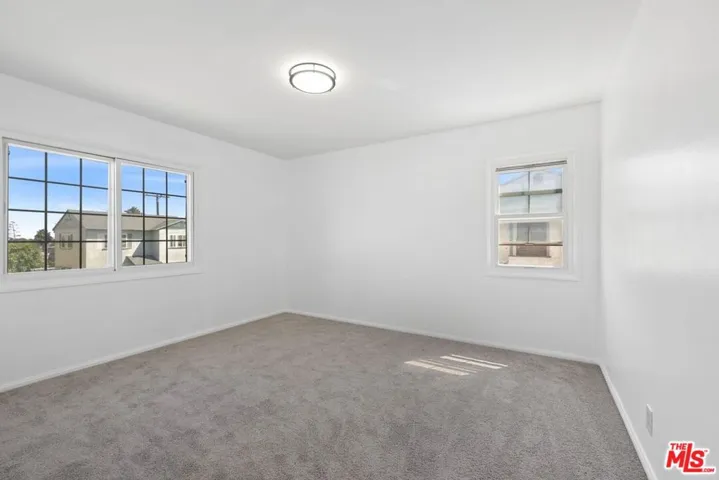 2122 W 102nd Street, Los Angeles, California 90047