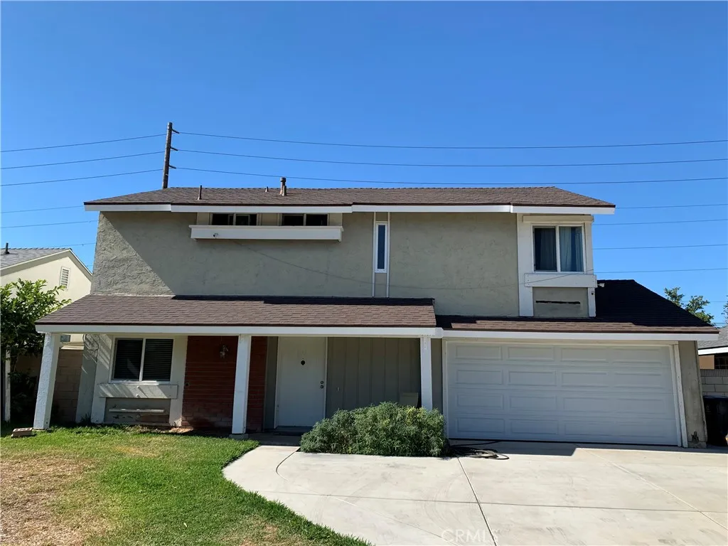 2309 W Flora Street, Santa Ana, California 92704, 4 Bedrooms Bedrooms, ,3 BathroomsBathrooms,Residential,For Sale,Flora,OC25193893