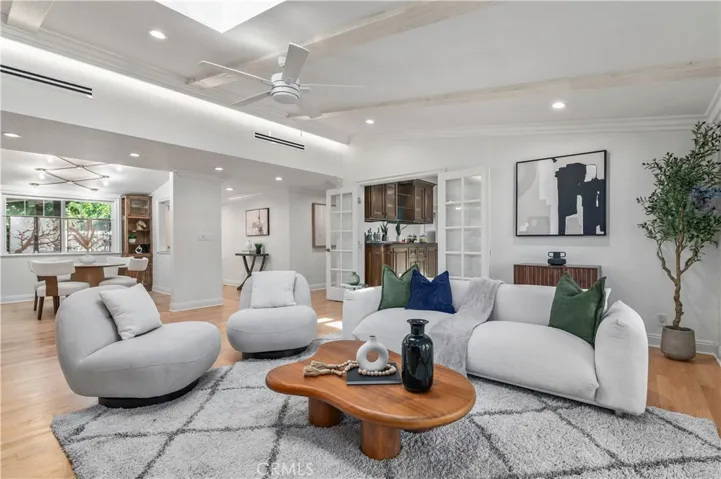 6022 Elba Place, Woodland Hills, California 91367