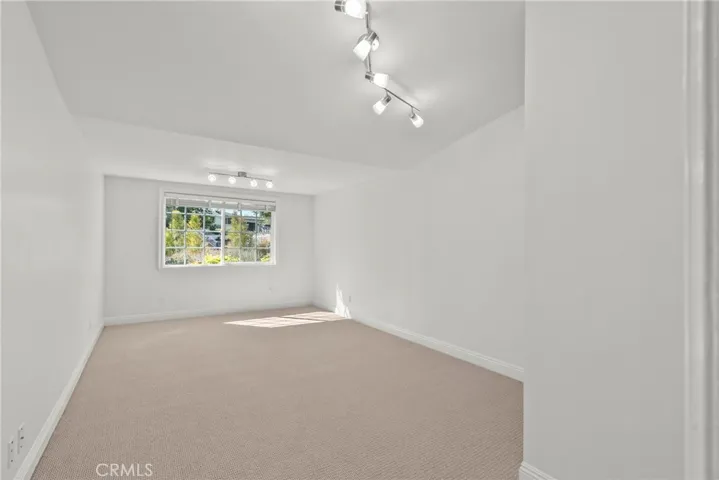 6022 Elba Place, Woodland Hills, California 91367