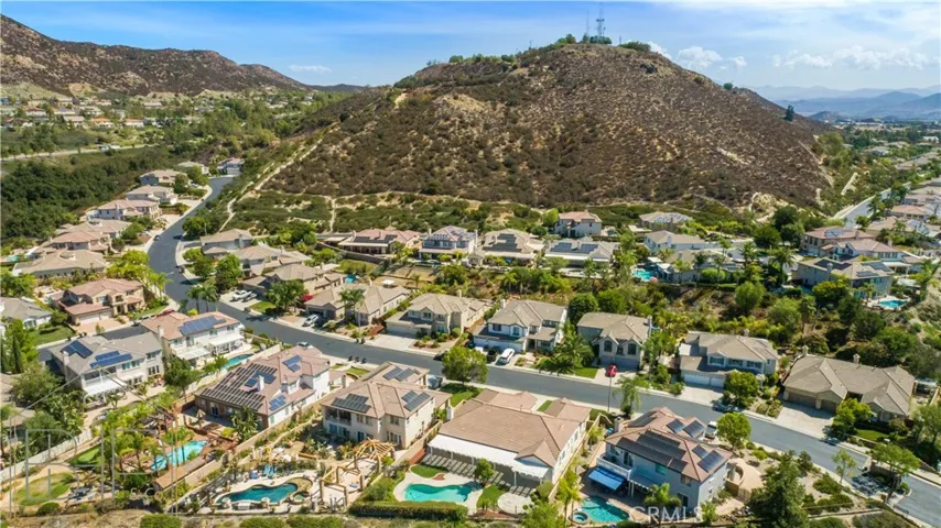 35975 Murano Street, Murrieta, California 92562