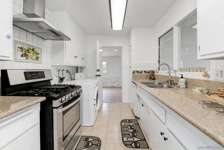 5111 Roscrea Ave, San Diego, California 92117