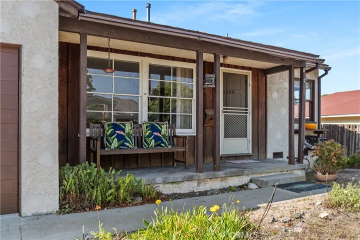 2606 Ralston Lane, Redondo Beach, California 90278
