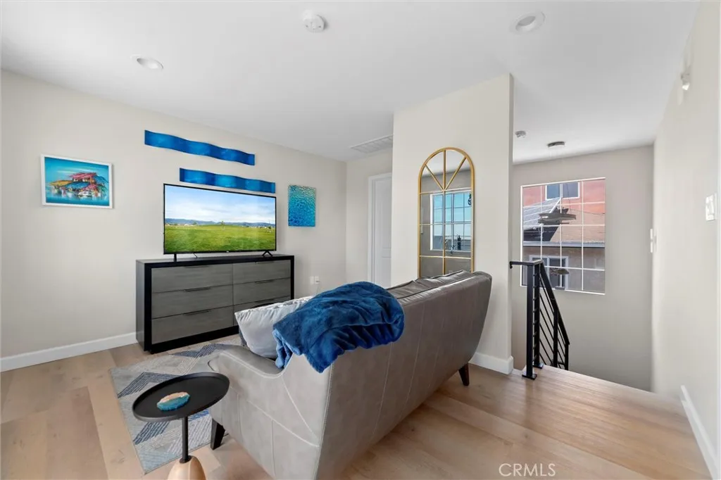 752 W 23rd St, San Pedro, California 90731 home-pic-15