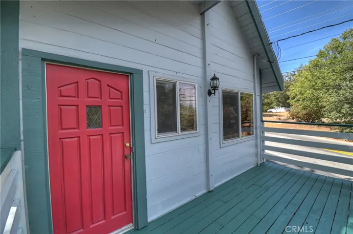 27026 Overlook Lane, Lake Arrowhead, California 92352