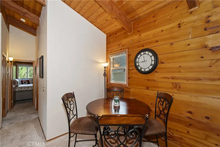 27026 Overlook Lane, Lake Arrowhead, California 92352