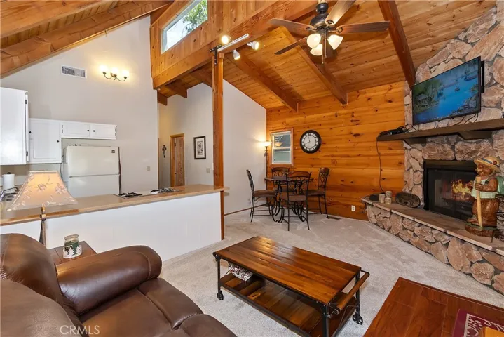 27026 Overlook Lane, Lake Arrowhead, California 92352