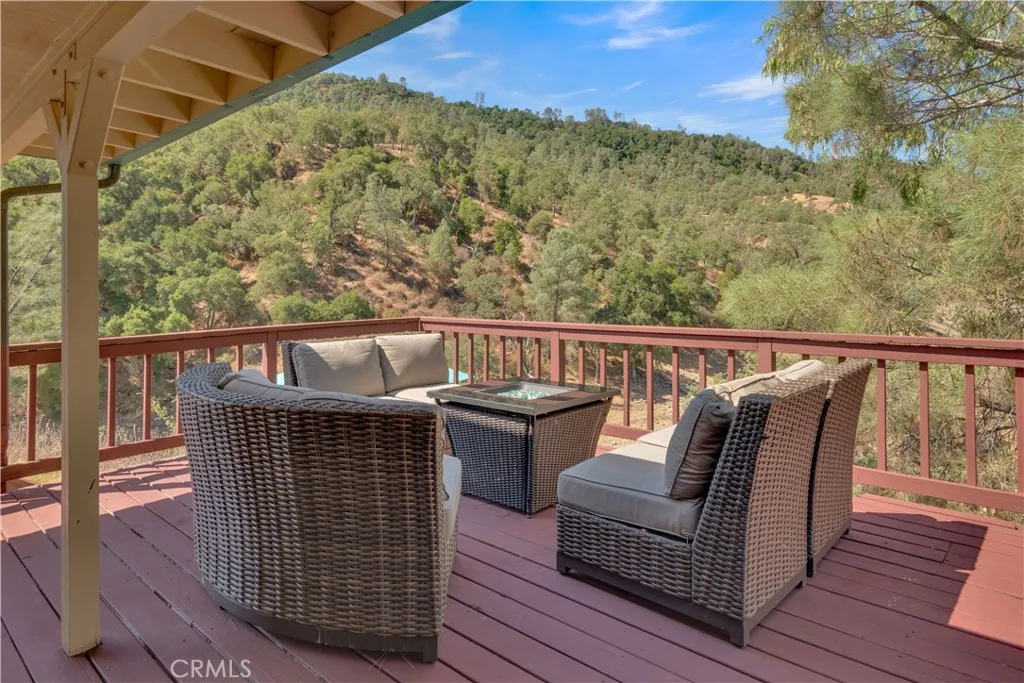 4653 Green Pine Lane, Paso Robles, California 93446 home-pic-10