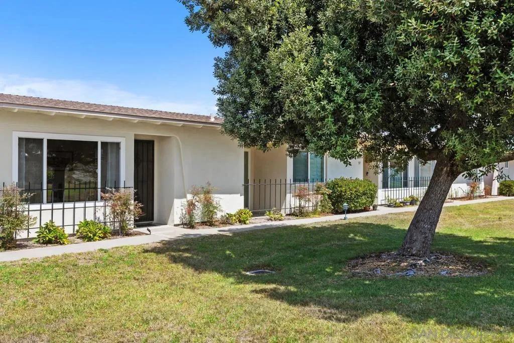 3902 Vista Campana N 58, Oceanside, California 92057 home-pic-19
