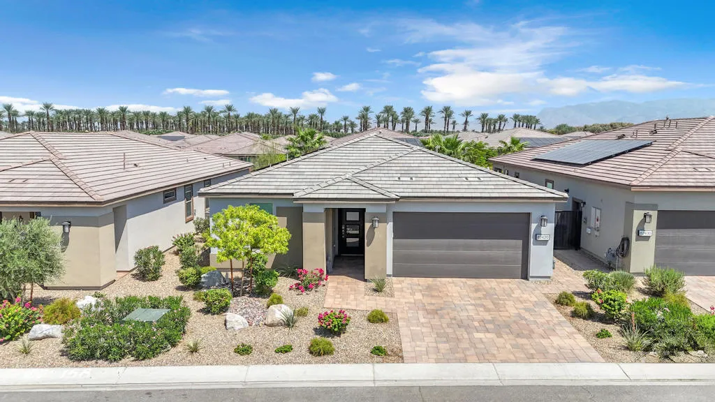 82420 Round Valley Drive, Indio, California 92201 home-pic-41