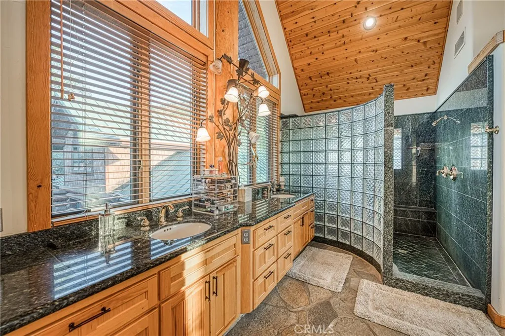 12755 Rusty Spur Ln, Clovis, California 93619 home-pic-34