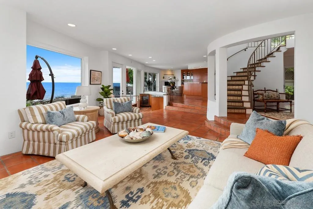 5716 Dolphin Pl, La Jolla, California 92037 home-pic-11
