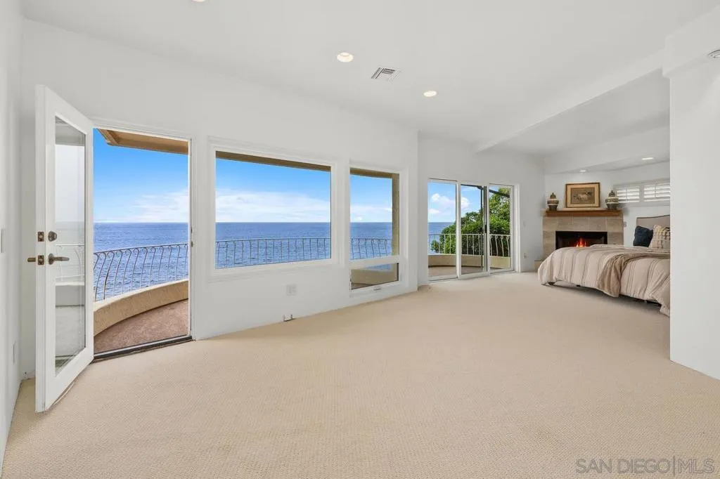 5716 Dolphin Pl, La Jolla, California 92037 home-pic-25
