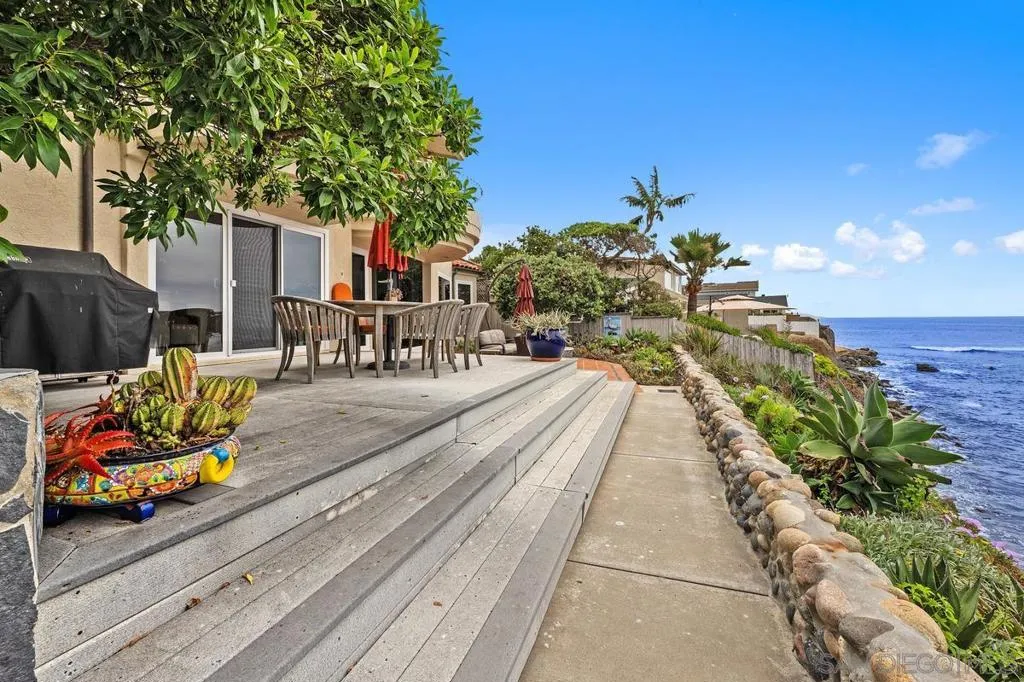 5716 Dolphin Pl, La Jolla, California 92037 home-pic-4