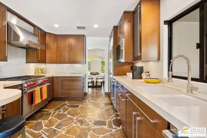 1151 S Calle Rolph, Palm Springs, California 92264