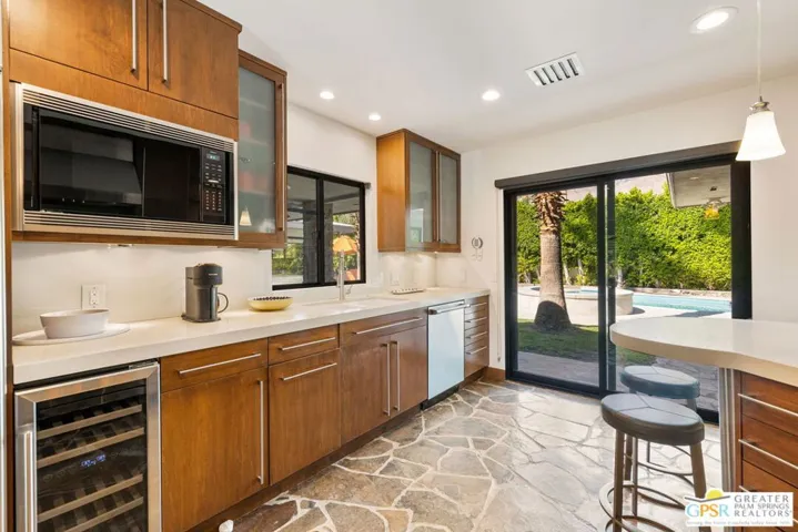 1151 S Calle Rolph, Palm Springs, California 92264