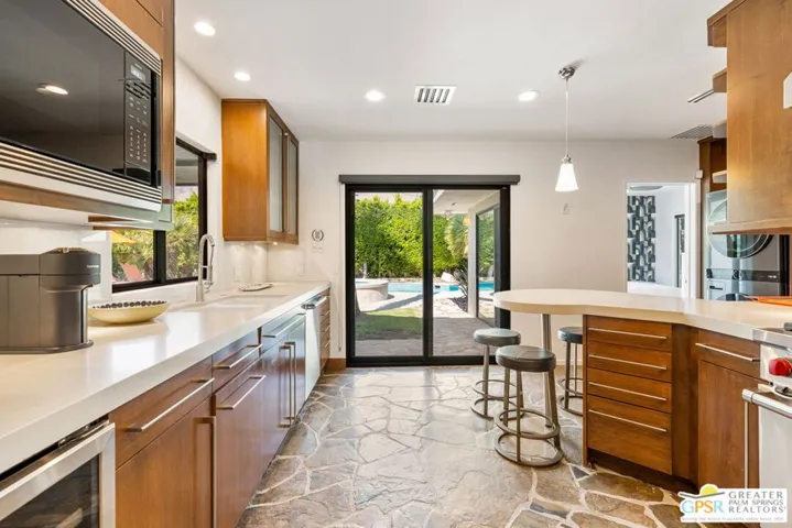 1151 S Calle Rolph, Palm Springs, California 92264
