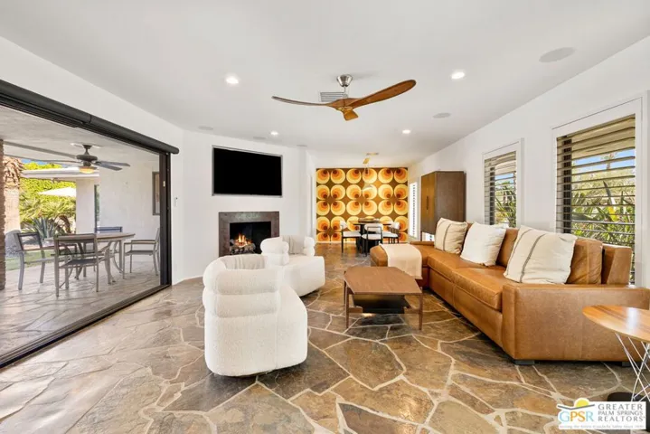 1151 S Calle Rolph, Palm Springs, California 92264