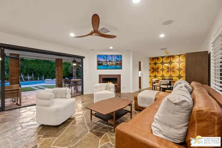 1151 S Calle Rolph, Palm Springs, California 92264