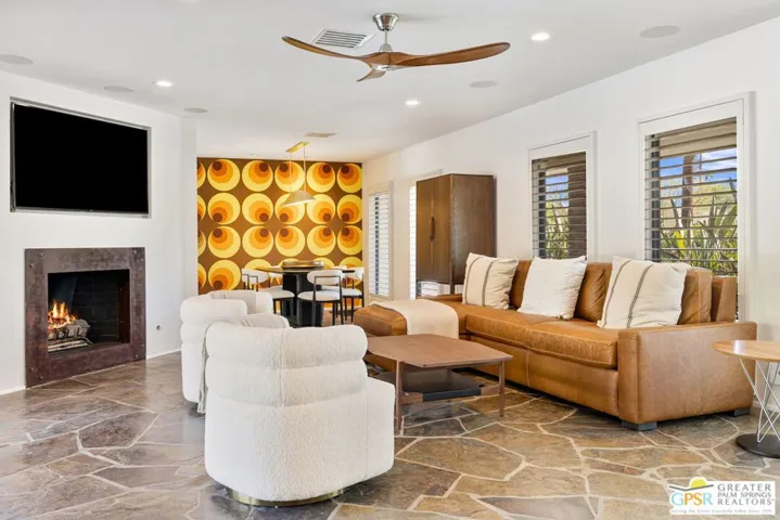 1151 S Calle Rolph, Palm Springs, California 92264