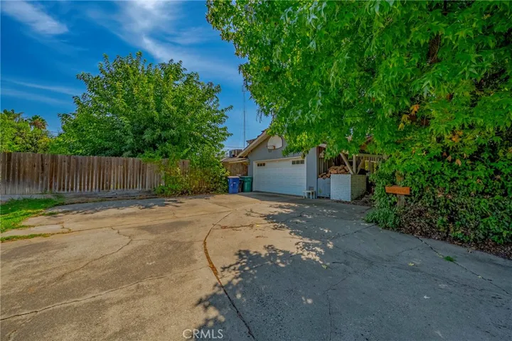 1165 W North Bear Creek Drive, Merced, California 95348