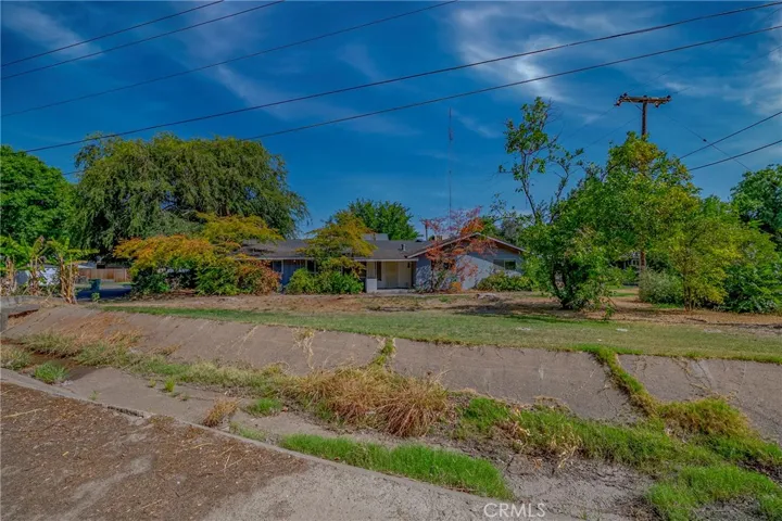 1165 W North Bear Creek Drive, Merced, California 95348