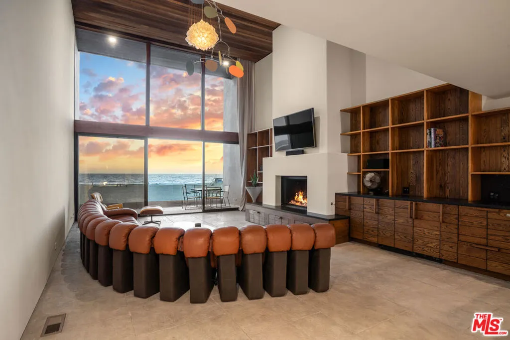 3817 Ocean Front Walk, Marina Del Rey, California 90292 home-pic-13