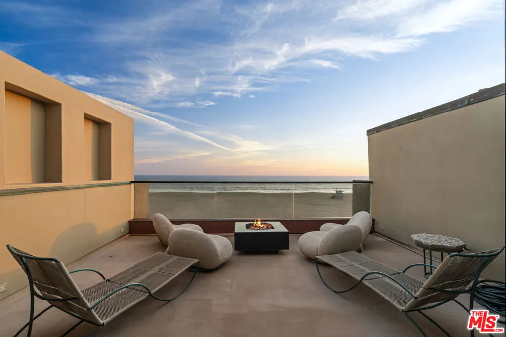 3817 Ocean Front Walk, Marina Del Rey, California 90292 home-pic-24