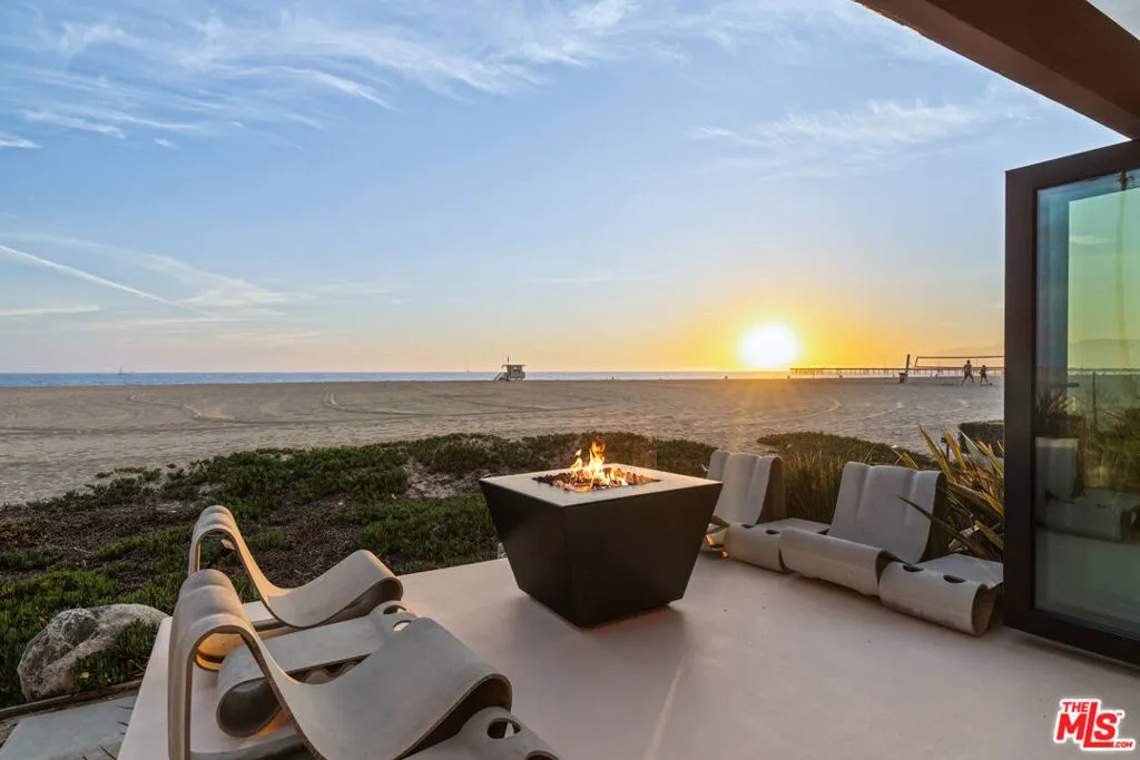 3817 Ocean Front Walk, Marina Del Rey, California 90292 home-pic-21